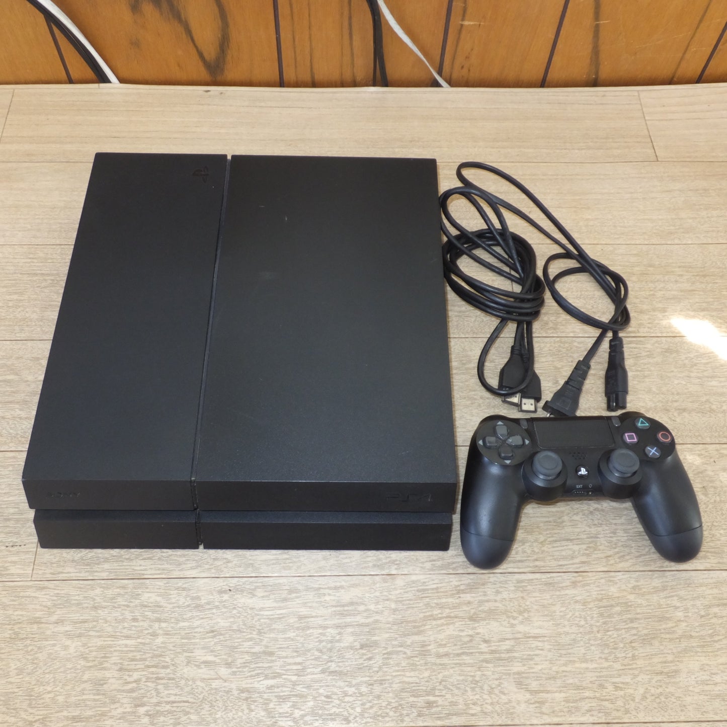 [送料無料] 現状品★ソニー SONY プレイステーション4 PlayStation4 CUH-1200A 500GB　USBケーブル なし★