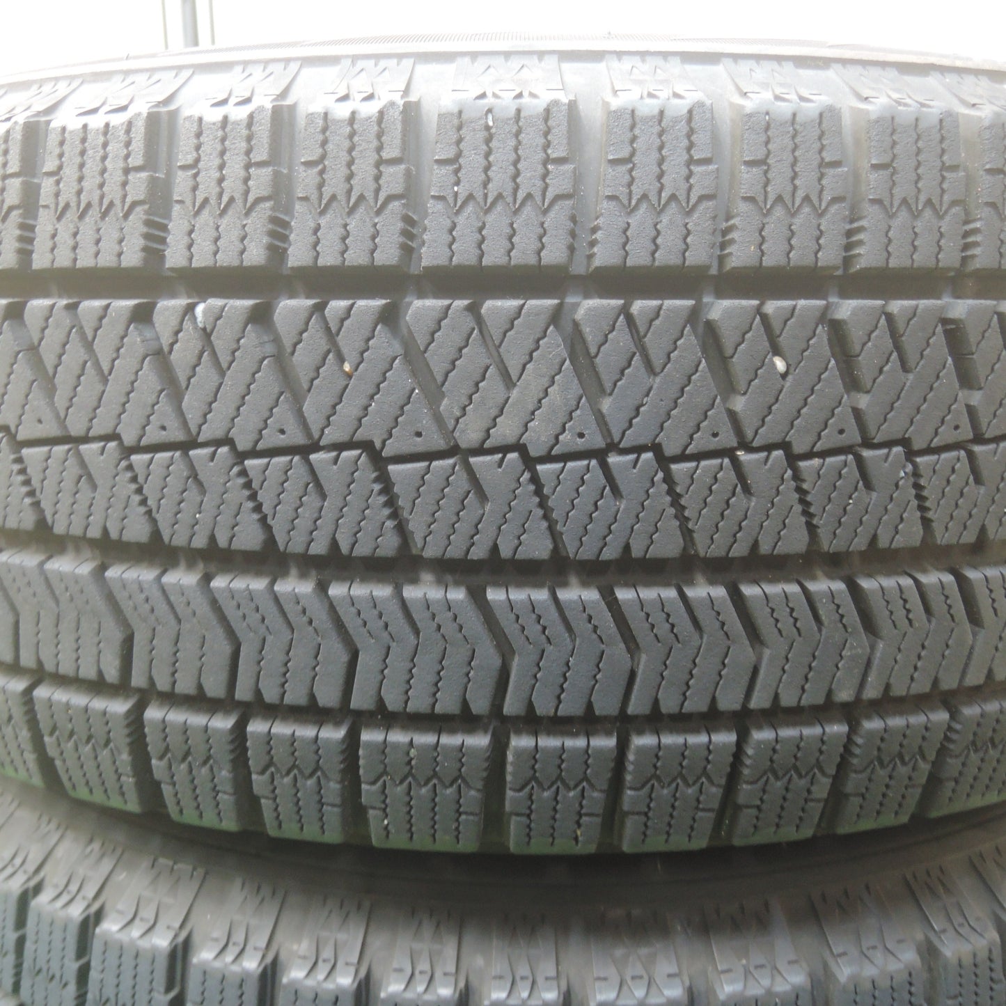 *送料無料* バリ溝！20年！キレイ！9.5分★スタッドレス 205/65R16 ブリヂストン ブリザック VRX2 BALMINUM バルミナ 16インチ PCD114.3/5H★4033010SYス