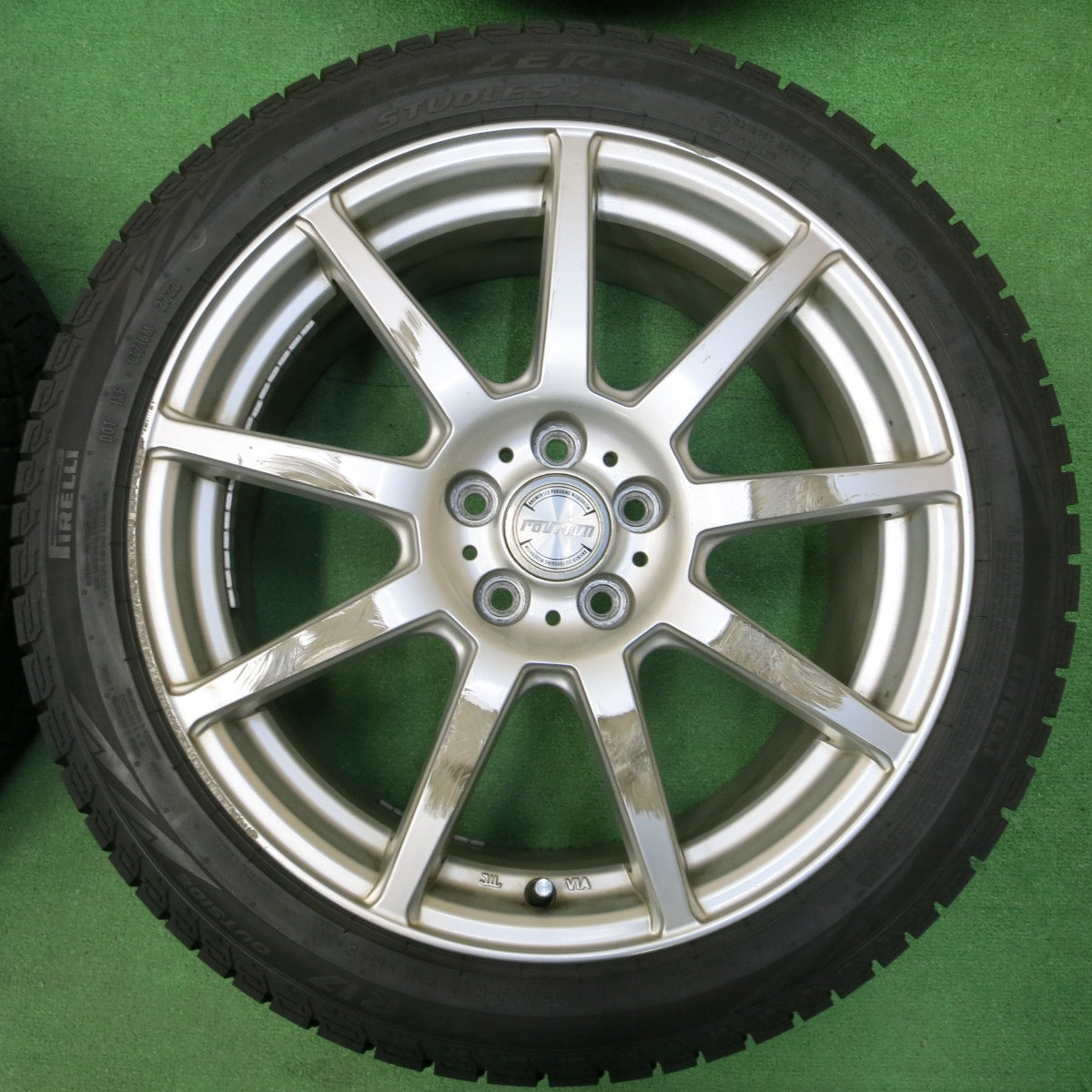 *送料無料* 超バリ溝！22年！9.5分以上★プリウス等 215/45R17 スタッドレス ピレリ アイスゼロ アシンメトリコ ravrion ラブリオン PCD100/5H★4031502イス