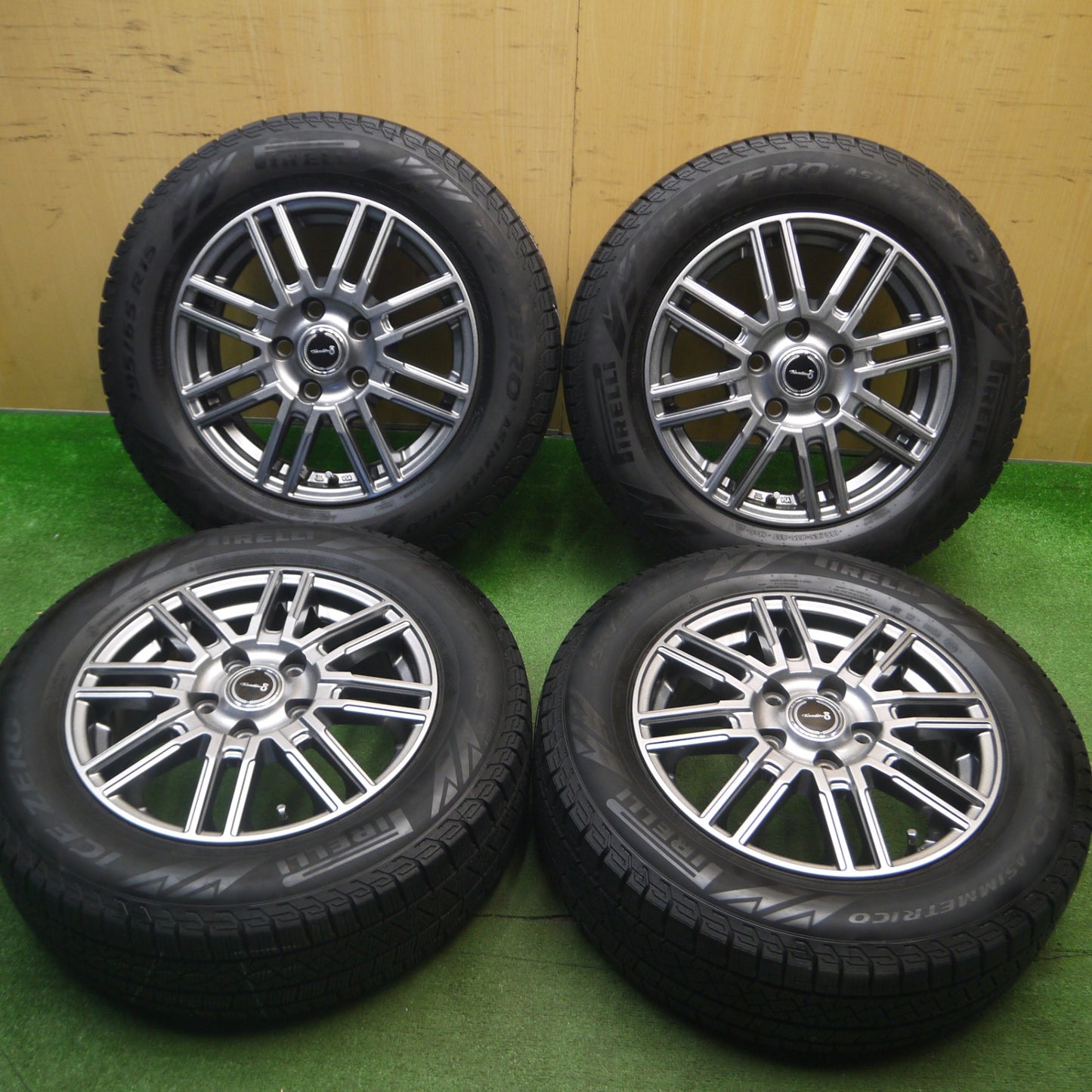 [送料無料] バリ溝！22年！キレイ！9.5分以上★スタッドレス 195/65R15 ピレリ アイスゼロ アシンメトリコ Tiradoδ ティラード 15インチ PCD114.3/5H★5021203Hス