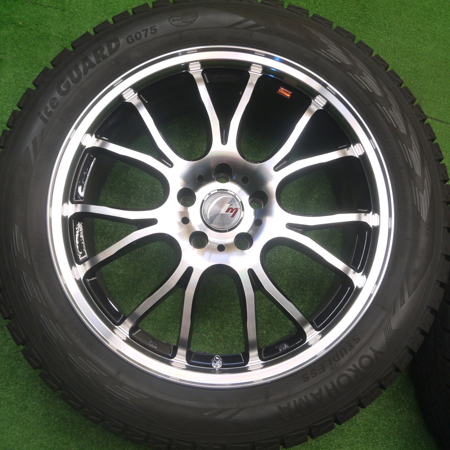 *送料無料* バリ溝！22年！綺麗！9.5分★LEHRMEISTER Vassano 235/55R19 スタッドレス ヨコハマ アイスガード G075 レアマイスター ヴァッサーノ PCD114.3/5H★4090903Hス