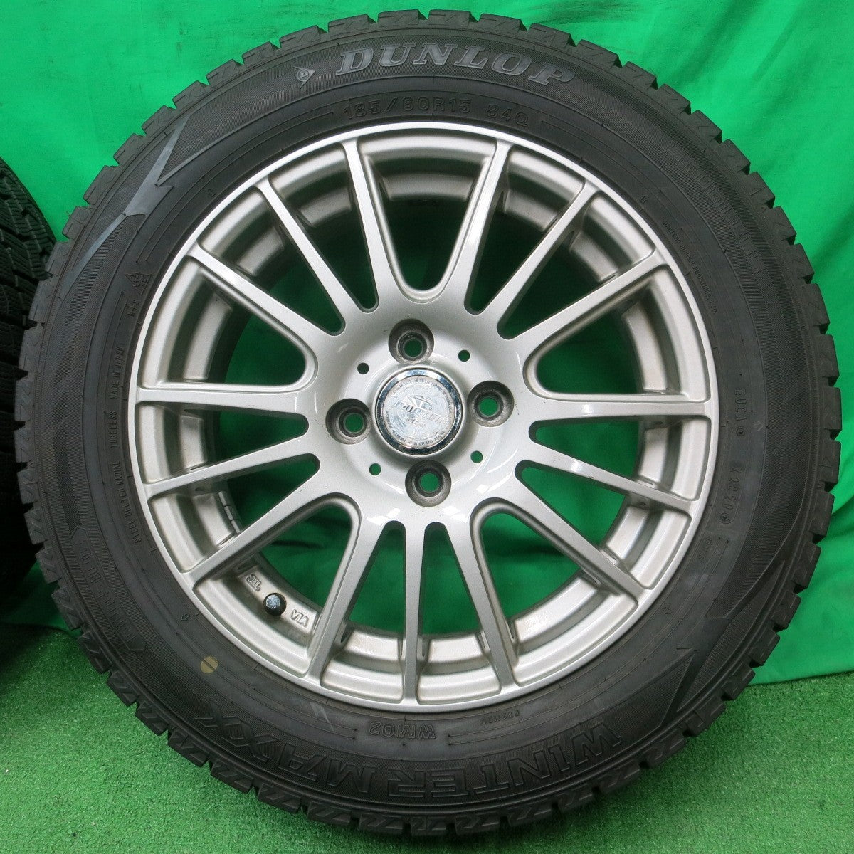 *送料無料* バリ溝！20年！9.5分★スタッドレス 185/60R15 ダンロップ ウインターマックス WM02 ravrion selzer ラブリオン PCD100/4H★4043005ナス