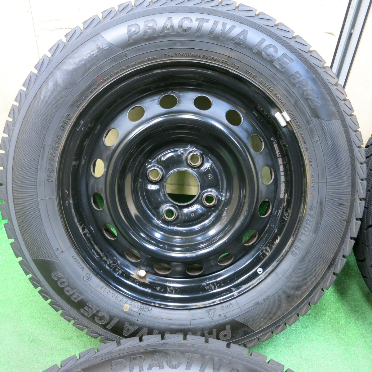 送料無料] バリ溝！21年！ほぼ10分☆スタッドレス 175/70R14 プラクティバ アイス BP02 スチール ホイール 14インチ |  名古屋/岐阜の中古カー用品・工具の買取/販売ならガレージゲット