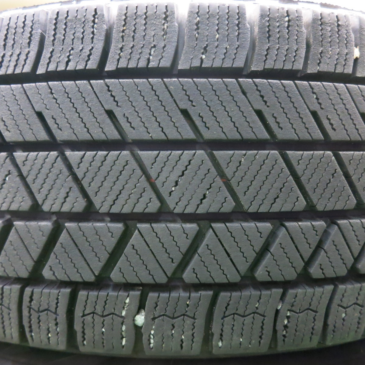 *送料無料* バリ溝！21年！9分★スタッドレス 175/65R15 ブリヂストン ブリザック VRX3 SIBILLA NEXT IR-Z シビラ 15インチ PCD100/4H★4050804HAス