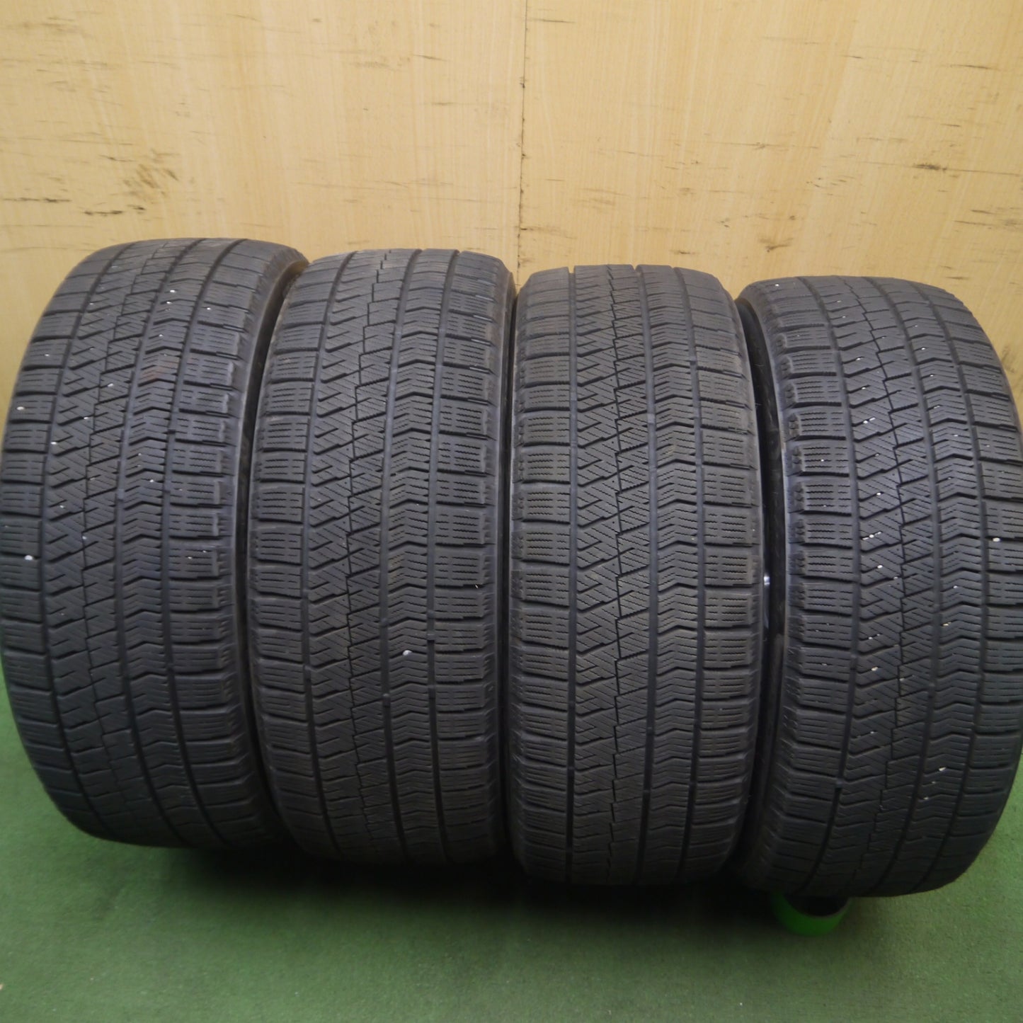 *送料無料* キレイ★86 BRZ 等 215/45R17 スタッドレス ブリヂストン ブリザック VRX2 TOPRUN トップラン 17インチ PCD100/5H★4052112Hス