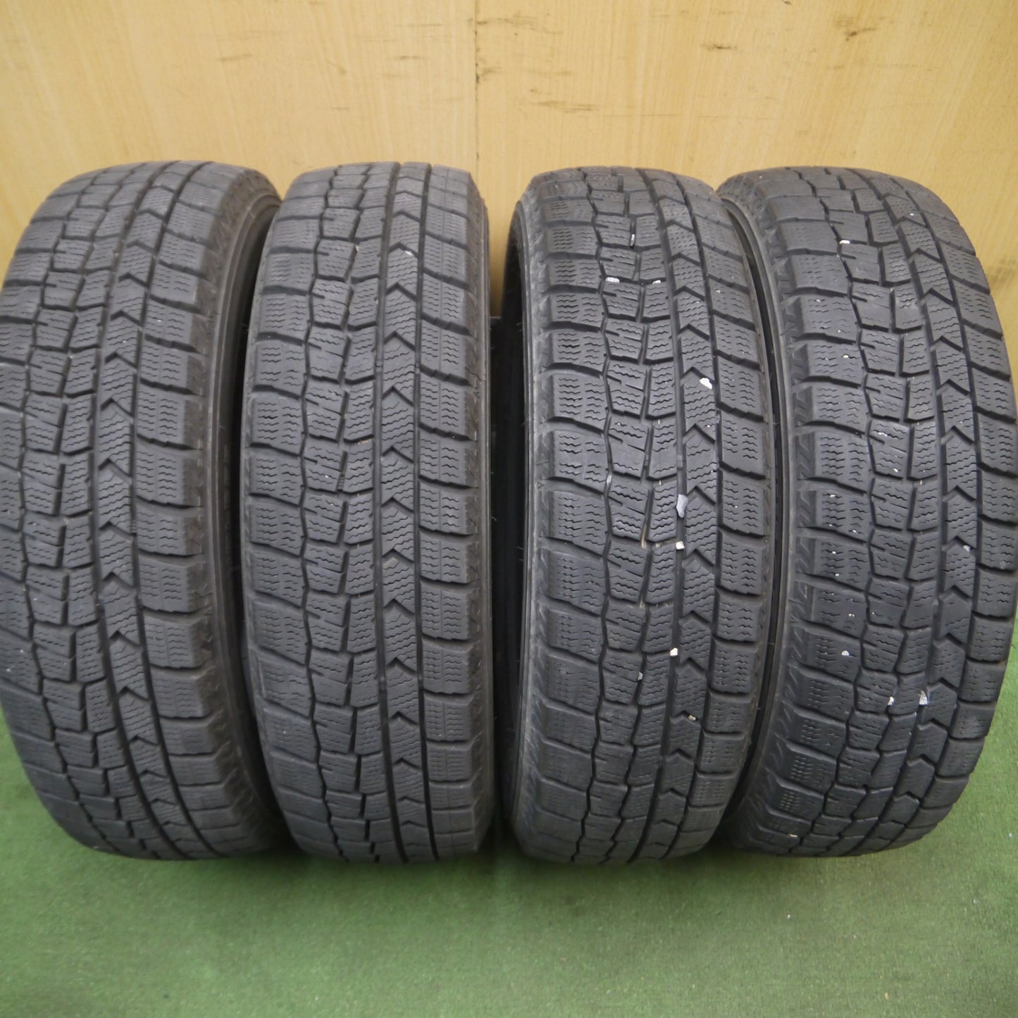 *送料無料* バリ溝！9分★スタッドレス 155/65R13 ダンロップ ウインターマックス WM02 タイヤ 13インチ ムーヴ ワゴンR ラパン 等★4071009Hスタ