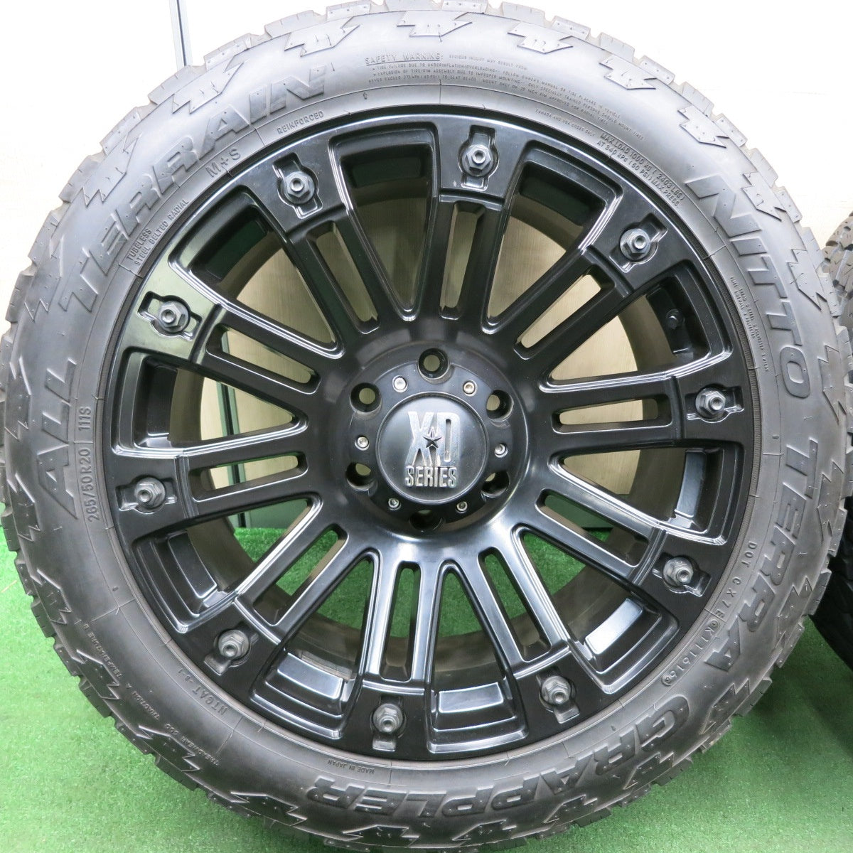 *送料無料* バリ溝！綺麗！9分！付属品付★KMC XDシリーズ 265/50R20 ニットー テラ グラップラー オールテレーン 20インチ PCD139.7/6H★4051703HAノ