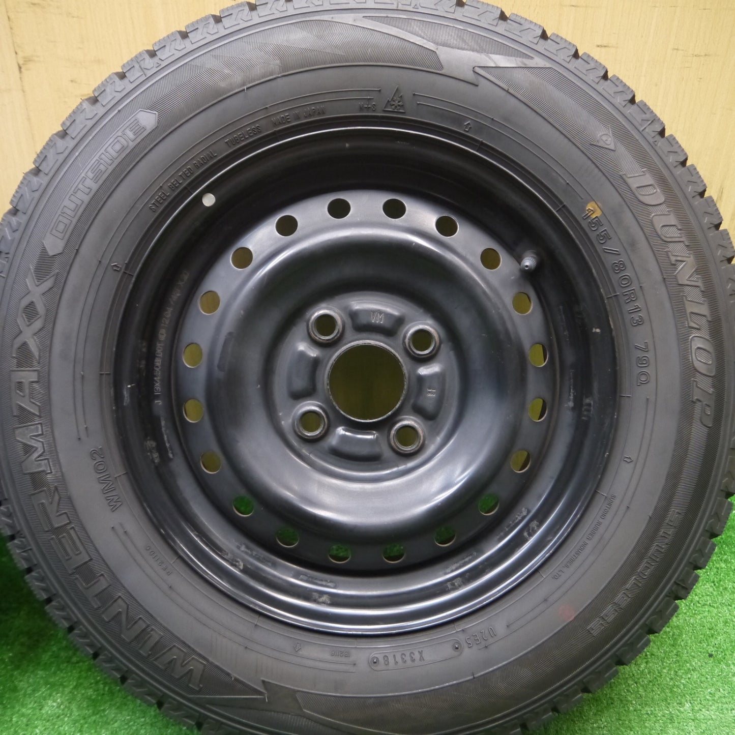 [送料無料] 超バリ溝！9.5分以上★スタッドレス 155/80R13 ダンロップ ウインターマックス WM02 スチール ホイール 13インチ PCD100/4H★4102206Hス