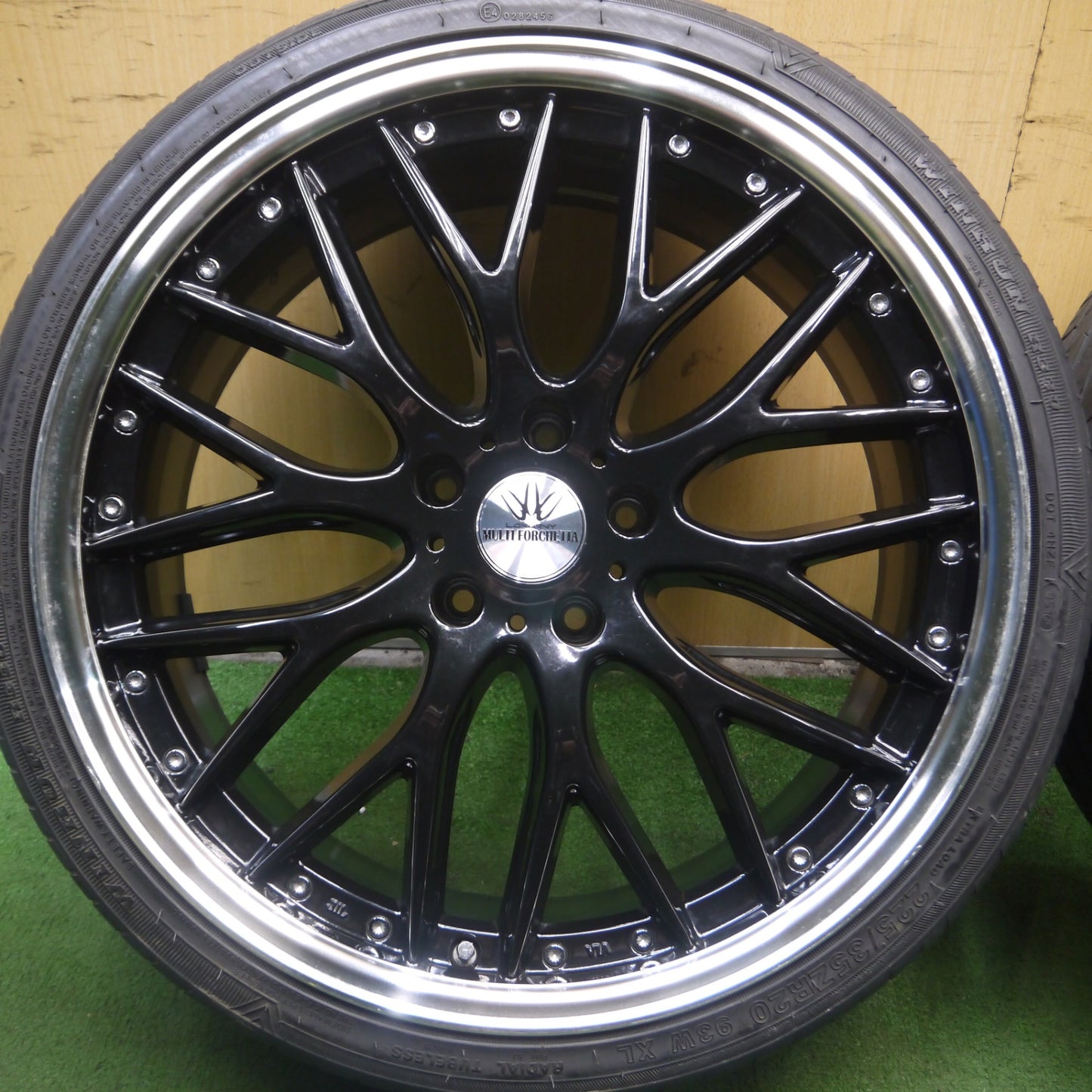 *送料無料* 4本価格★632 LOXARNY MULTI FORCHETTA 225/35R20 ウィンラン R330 ロクサーニ マルチフォルケッタ PCD114.3/5H★4050103Hノ