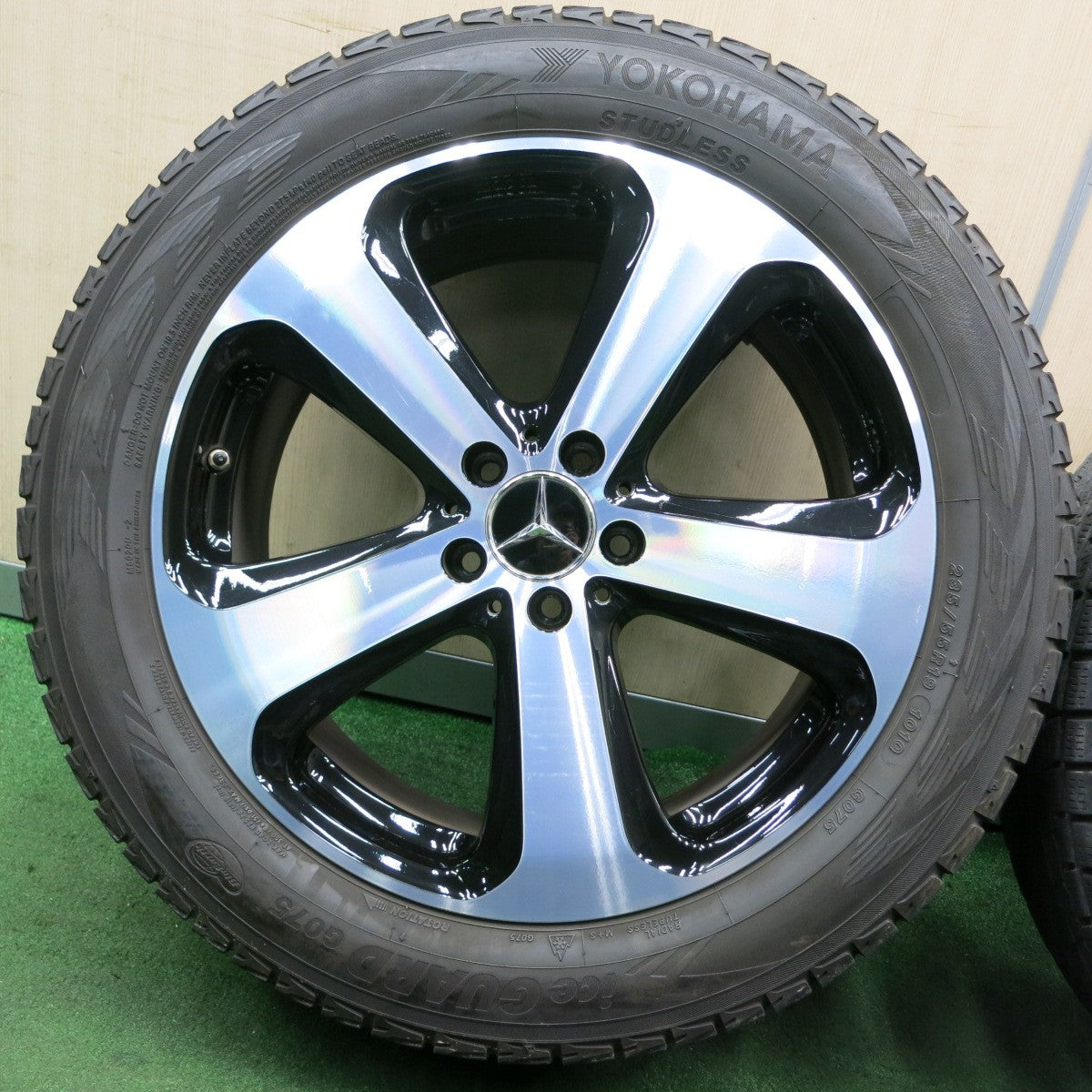 *送料無料* キレイ★ベンツ X253 GLCクラス 純正 235/55R19 スタッドレス ヨコハマ アイスガード G075 19インチ PCD112/5H★4061404NJス