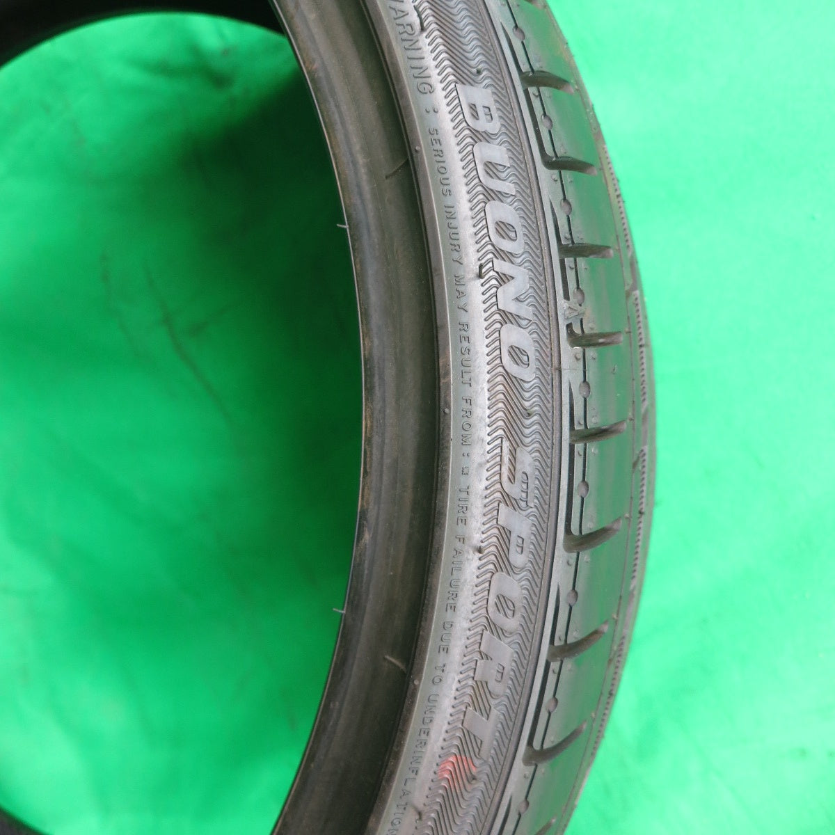 *送料無料* 超バリ溝！23年！9.5分以上★205/35R19 ルッチーニ BUONO SPORT タイヤ 19インチ ノア ヴォクシー プリウス 等★4051011ナノタ