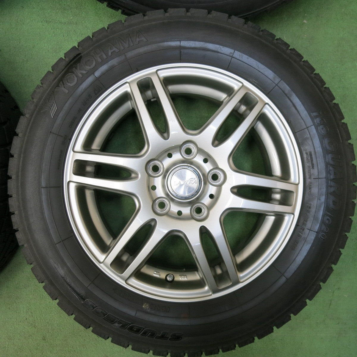 [送料無料] バリ溝！9分★スタッドレス 195/65R15 ヨコハマ アイスガード iG20 LAYCEA レイシア 15インチ PCD114.3/5H★5013005SYス