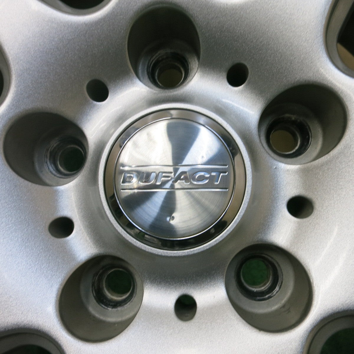 [送料無料] キレイ★DUFACT デュファクト 17インチ ホイール 17×7J PCD114.3/5H★4102905SYホ