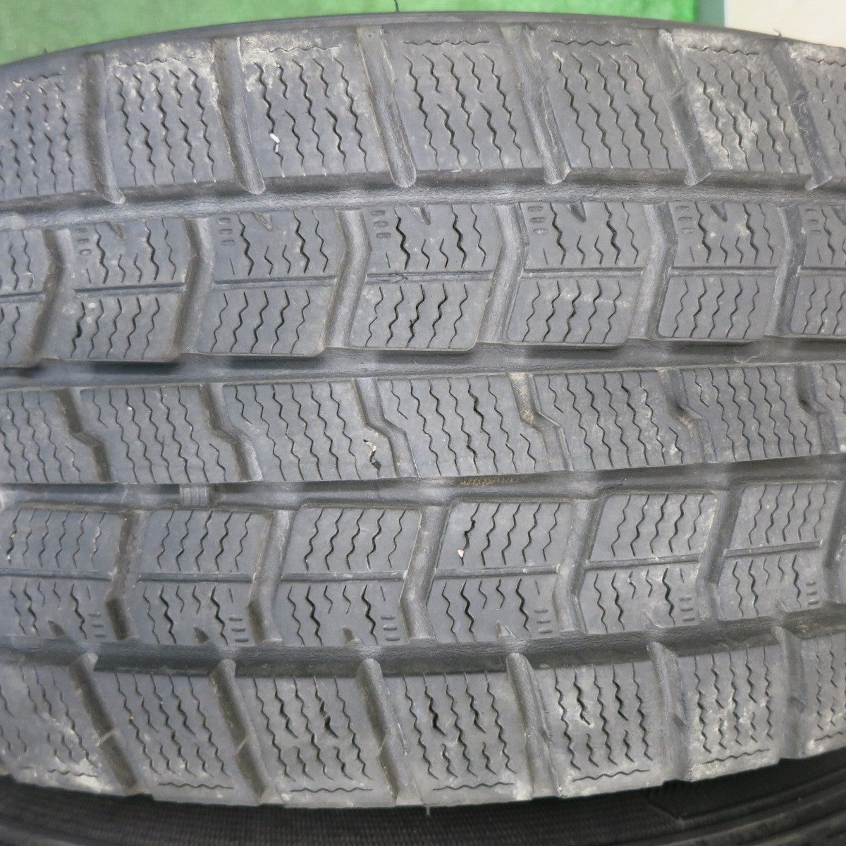 *送料無料* バリ溝！9.5分★スタッドレス 205/60R16 グッドイヤー アイスナビ7 FEID 16インチ PCD114.3/5H★4041502TNス