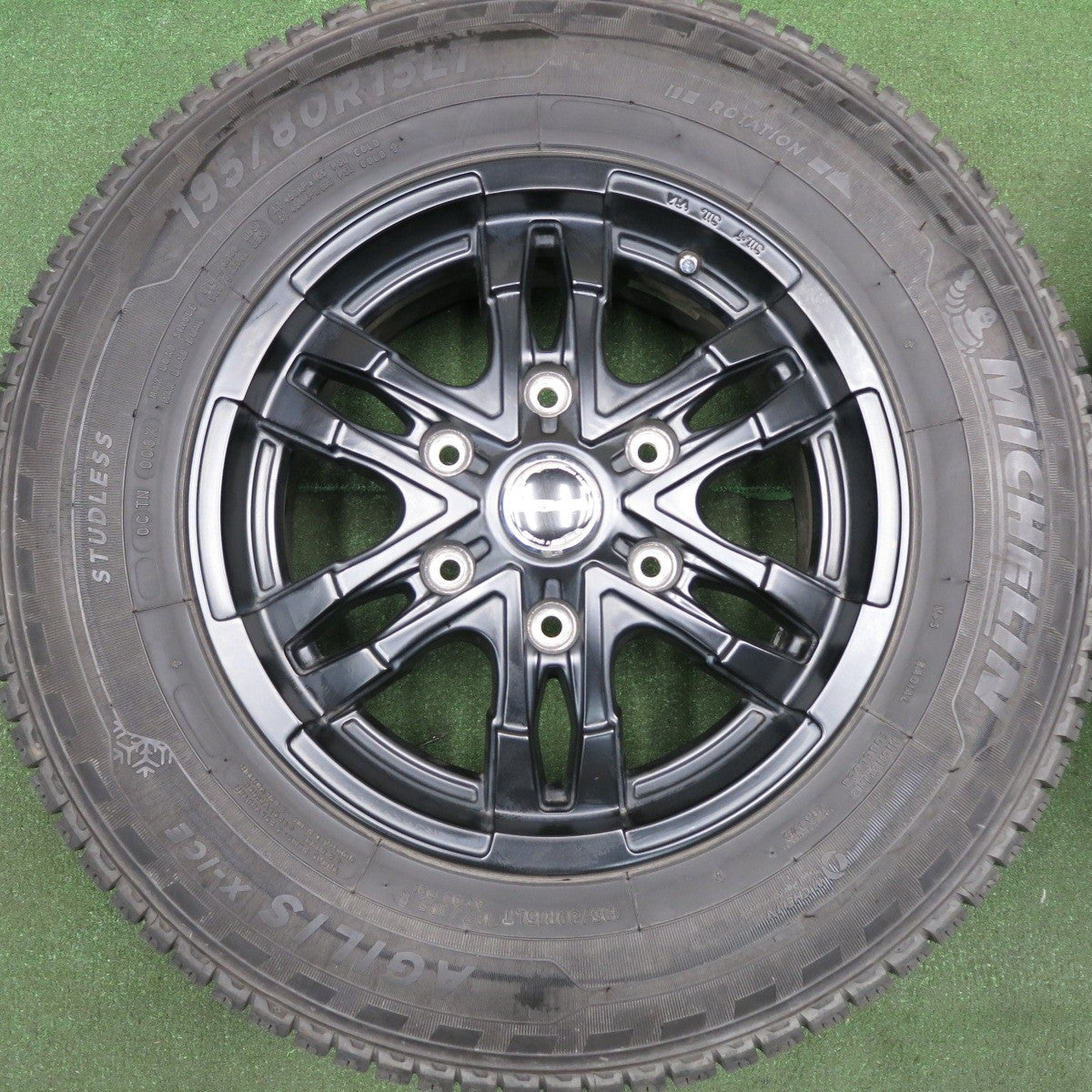 *送料無料* 4本価格★キャラバン等 BISON 195/80R15 スタッドレス ミシュラン AGILIS X-ICE バイソン 15インチ PCD139.7/6H★4050702HAス