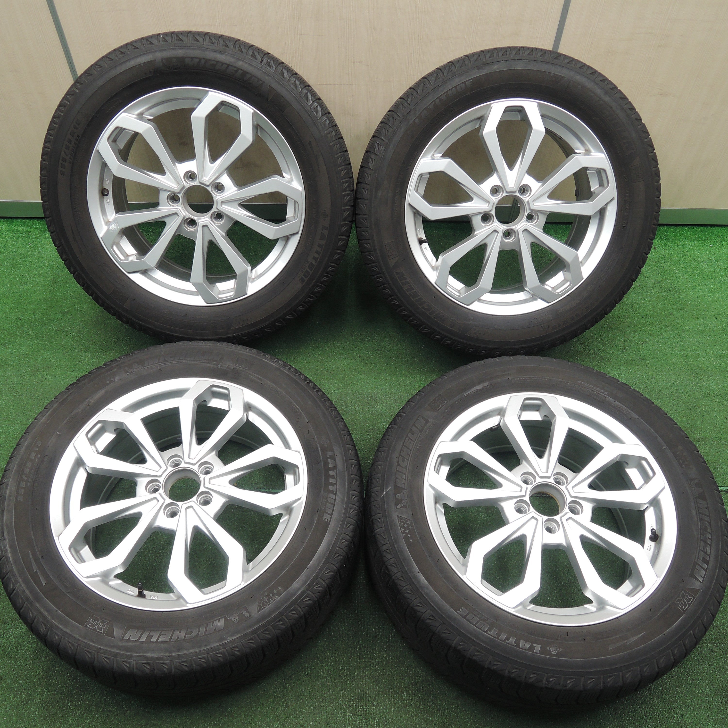 *送料無料* キレイ★255/55R18 スタッドレス AGA TAS ミシュラン LATITUDE X-ICE XI2 18インチ  PCD112/5H★3112406TNス