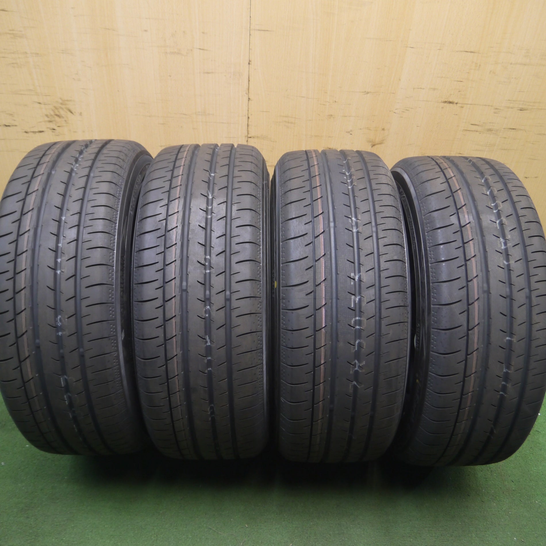 送料無料* 新車外し！23年☆トヨタ カローラ ツーリング WxB 純正 215/45R17 ヨコハマ BluEarth-GT AE51 |  名古屋/岐阜の中古カー用品・工具の買取/販売ならガレージゲット