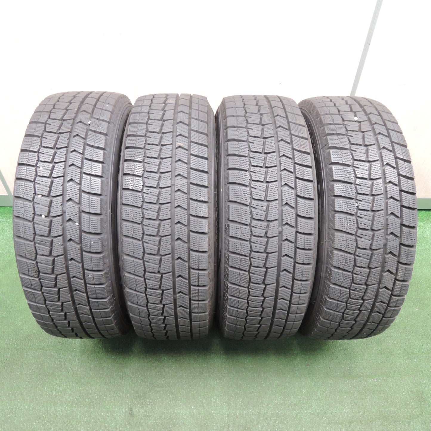 *送料無料* バリ溝！21年！キレイ！9.5分★スタッドレス 205/65R16 ダンロップ ウインターマックス WM02 JOKER ジョーカー 16インチ PCD114.3/5H★4031906TNス