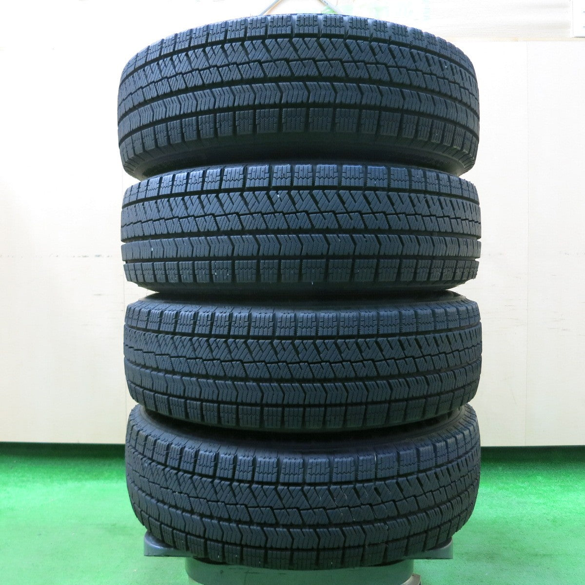 *送料無料* バリ溝！21年！9.5分以上★スタッドレス 175/70R14 ブリヂストン ブリザック VRX2 MANARAY SPORT マナレイスポーツ PCD100/4H★4042303イス