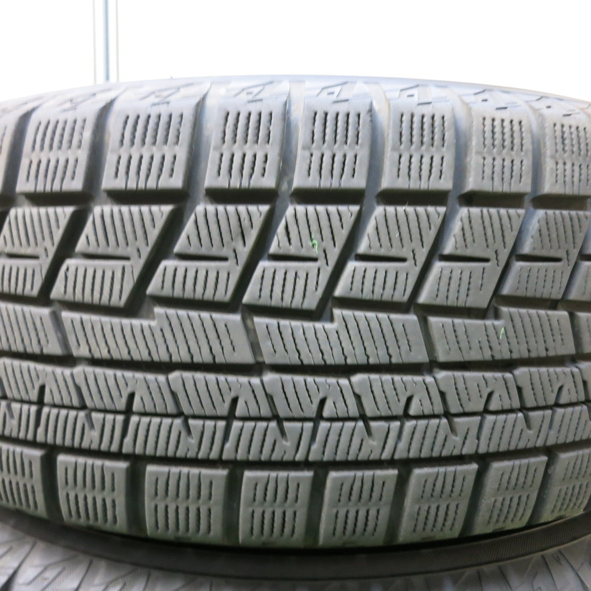 *送料無料* バリ溝！20年！キレイ！9分★スタッドレス 215/60R16 ヨコハマ アイスガード iG60 SEIN ザイン 16インチ PCD114.3/5H★4090512SYス