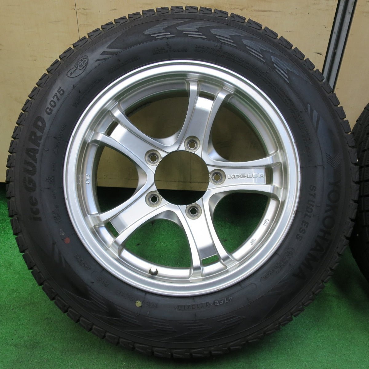 *送料無料* 4本価格★ジムニー 等 KEELER 175/80R16 スタッドレス ヨコハマ アイスガード G075 キーラー 16インチ PCD139.7/5H★4070904イス