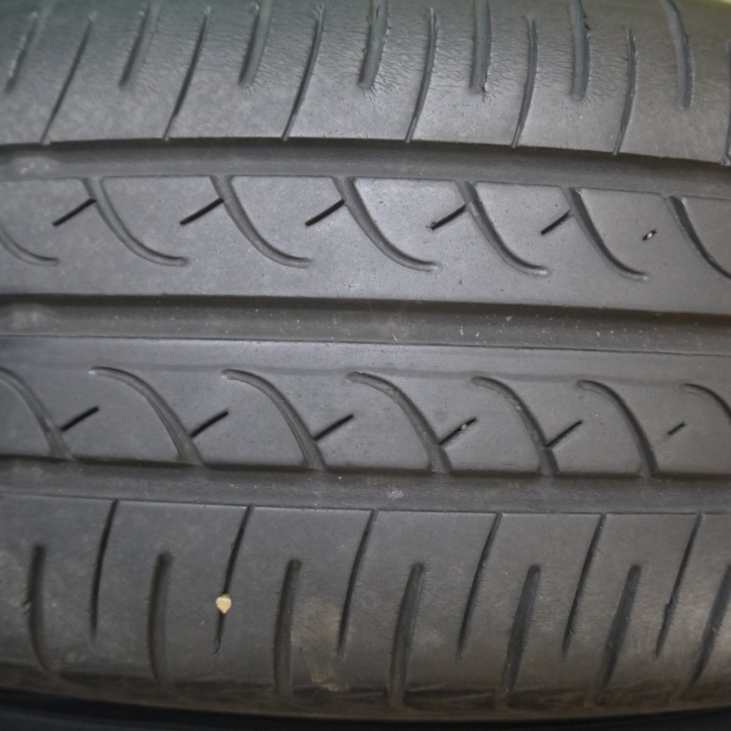 [送料無料] キレイ！21年★185/65R15 ヨコハマ ブルーアース AE01F Verthandi ヴェルサンディ ヴェルザンディ 15インチ PCD100/4H★5030301Hノ