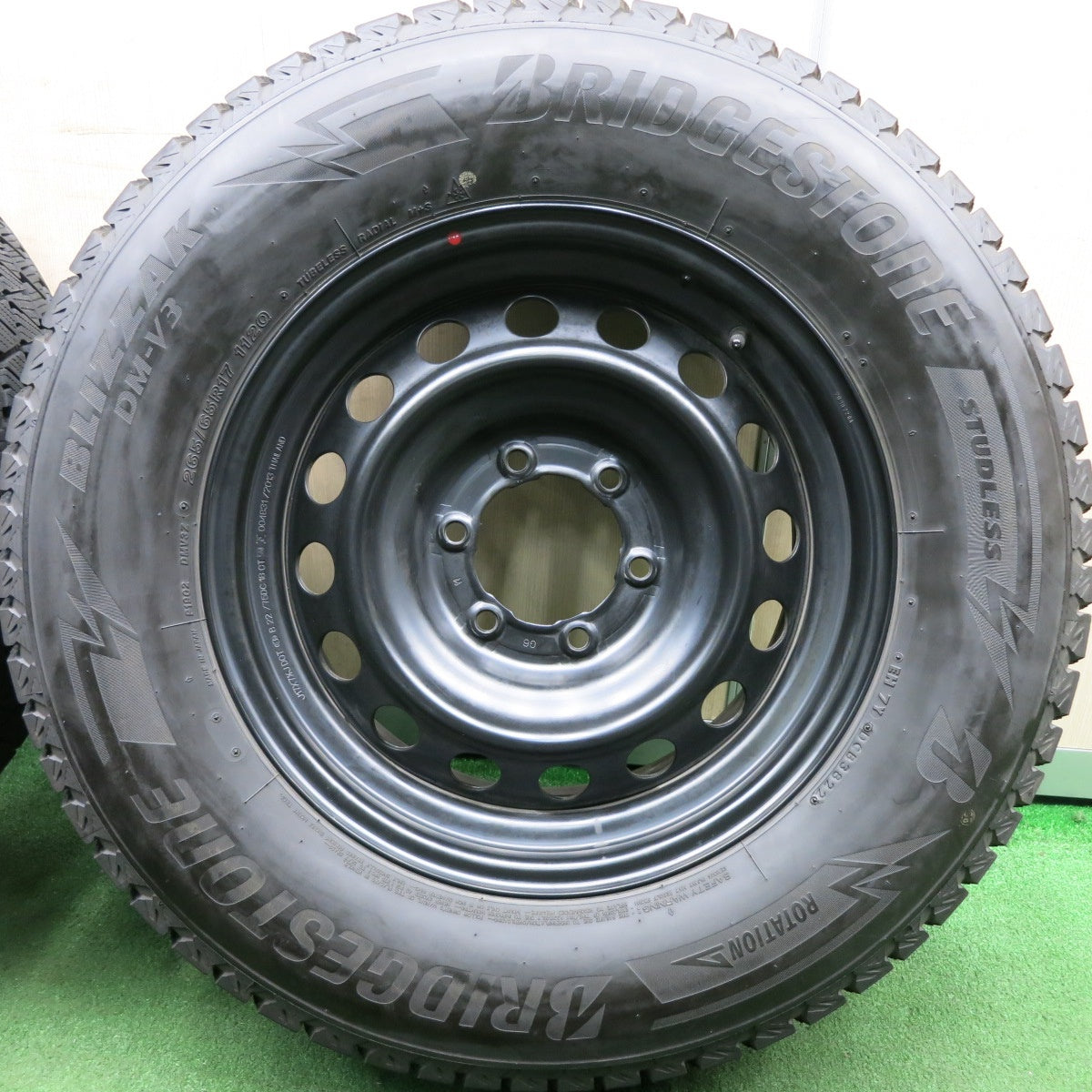 送料無料* バリ溝！22年！綺麗！9.5分☆トヨタ ハイラックス 純正 スチール 265/65R17 スタッドレス ブリヂストン ブリザッ |  名古屋/岐阜の中古カー用品・工具の買取/販売ならガレージゲット