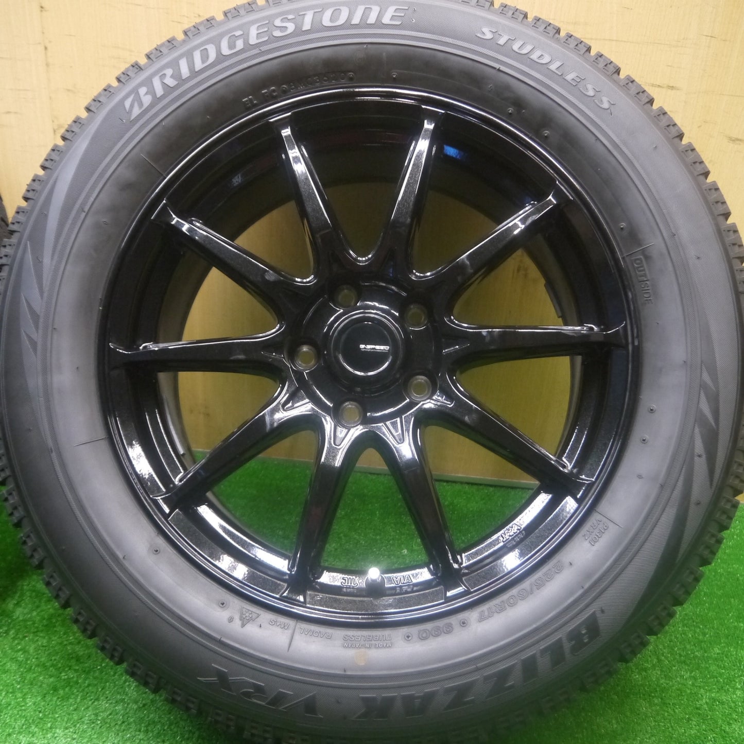 *送料無料* バリ溝！20年！キレイ！ほぼ10分★スタッドレス G-SPEED 225/60R17 ブリヂストン ブリザック VRX Gスピード 17インチ PCD114.3/5H★4081907Hス