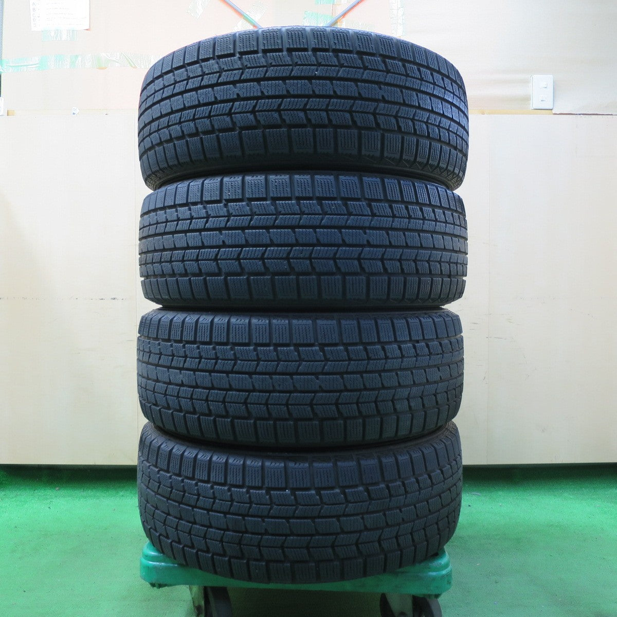 *送料無料* バリ溝！キレイ！9分★スバル XV 等 225/55R17 スタッドレス ダンロップ DSX-2 AXEL アクセル 17インチ PCD100/5H★4071608イス