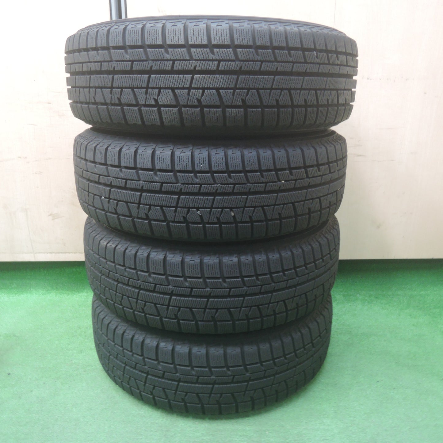 *送料無料* バリ溝！キレイ！9.5分★スタッドレス 185/70R14 ヨコハマ アイスガード iG50 プラス TEAD テッド 14インチ PCD100/4H★4032009SYス