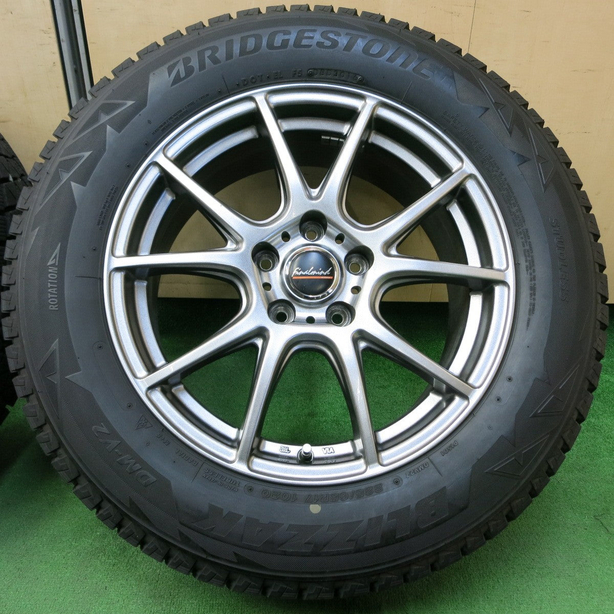 *送料無料* バリ溝！キレイ！9分★スタッドレス 225/65R17 ブリヂストン ブリザック DM-V2 Finalmind A-TECH PCD114.3/5H★4050304イス