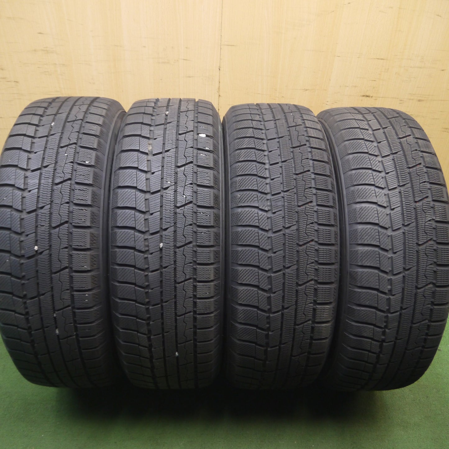 *送料無料* バリ溝！20年！キレイ！9.5分以上★スタッドレス 225/60R18 トーヨー ウインター トランパス TX SMACK ENKEI スマック エンケイ 18インチ PCD114.3/5H★4052008Hス