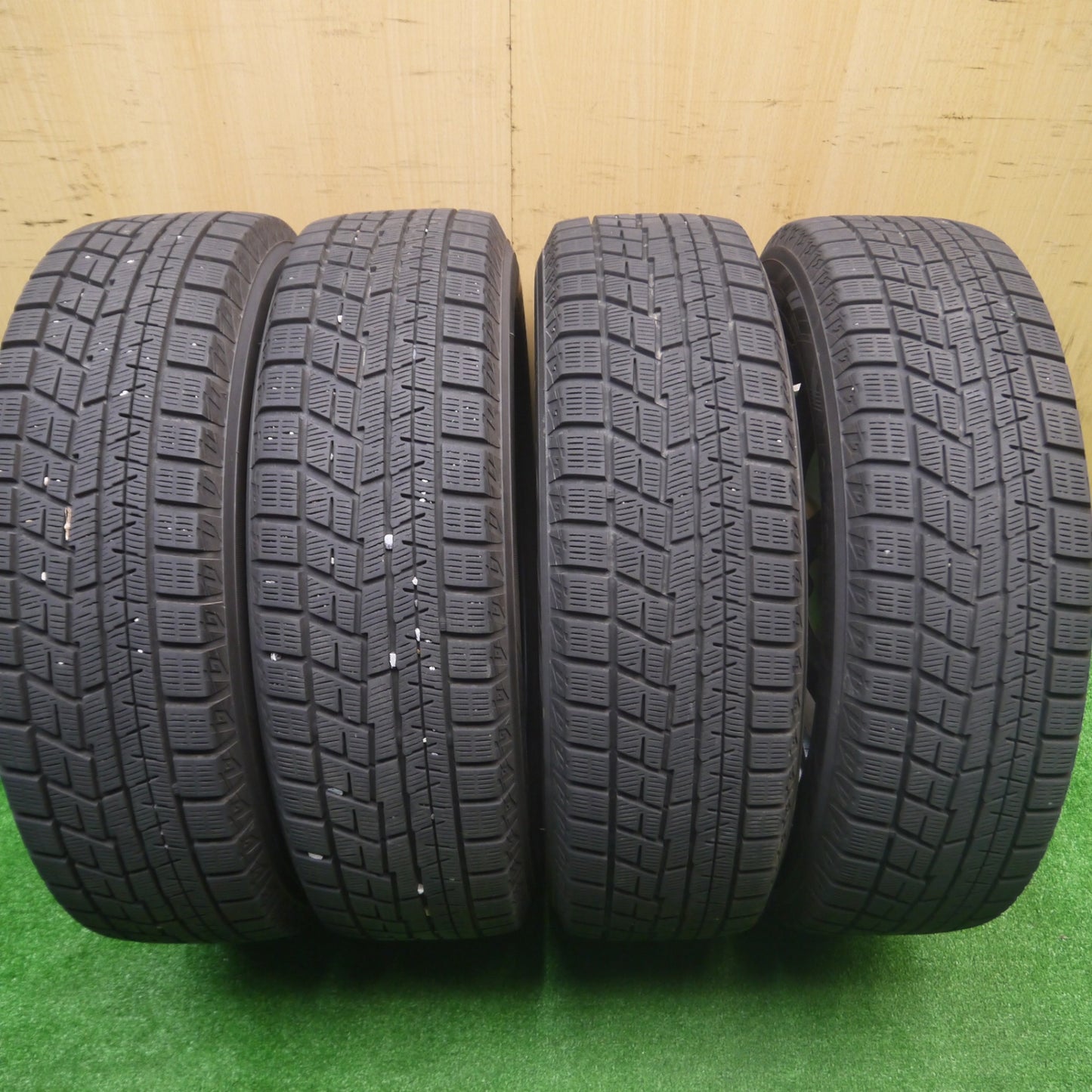 *送料無料* バリ溝！20年！キレイ！8.5分★スタッドレス 195/65R16 ヨコハマ アイスガード iG60 GRASS グラス 16インチ PCD100/4H★4082603Hス