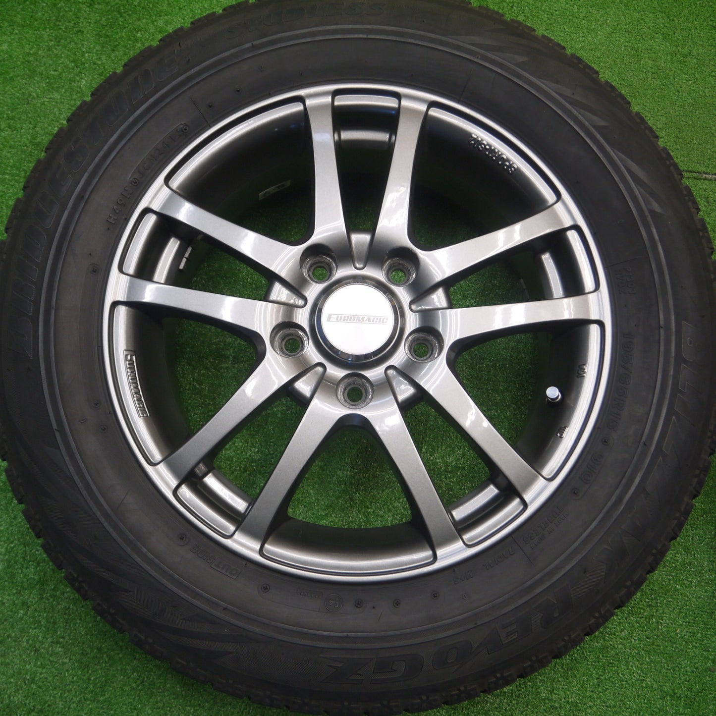 *送料無料* キレイ★EUROMAGIC SPORT-S02 195/65R15 スタッドレス ブリヂストン ブリザック REVO GZ ユーロマジック PCD114.3/5H★4091003Hス