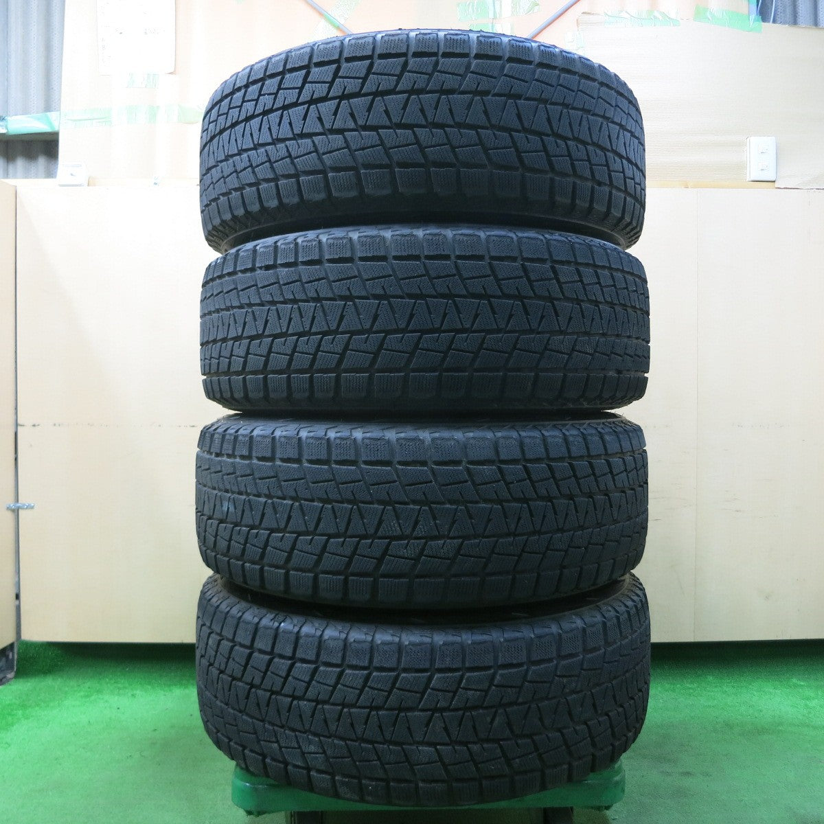 *送料無料* キレイ★トヨタ 120系 ランクル プラド 純正 265/65R17 ブリヂストン ブリザック DM-V1 17インチ PCD139.7/6H★4042607イス