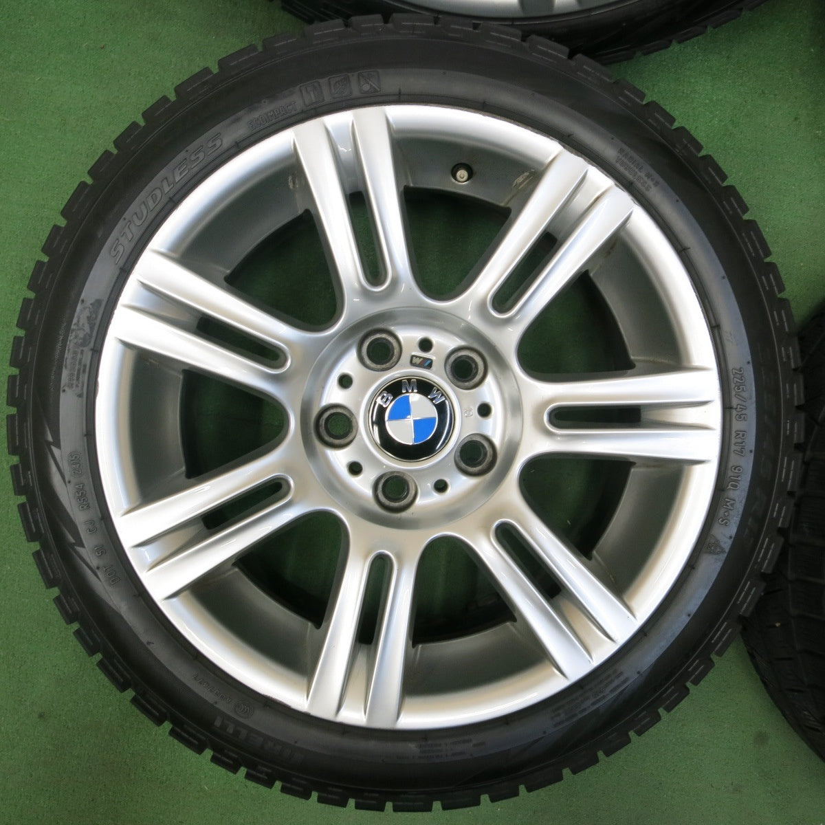 [送料無料] バリ溝！8.5分★BMW 3シリーズ 320i Mスポーツ 純正 225/45R17 スタッドレス ピレリ アイスアシンメトリコ PCD120/5H★4102506SYス