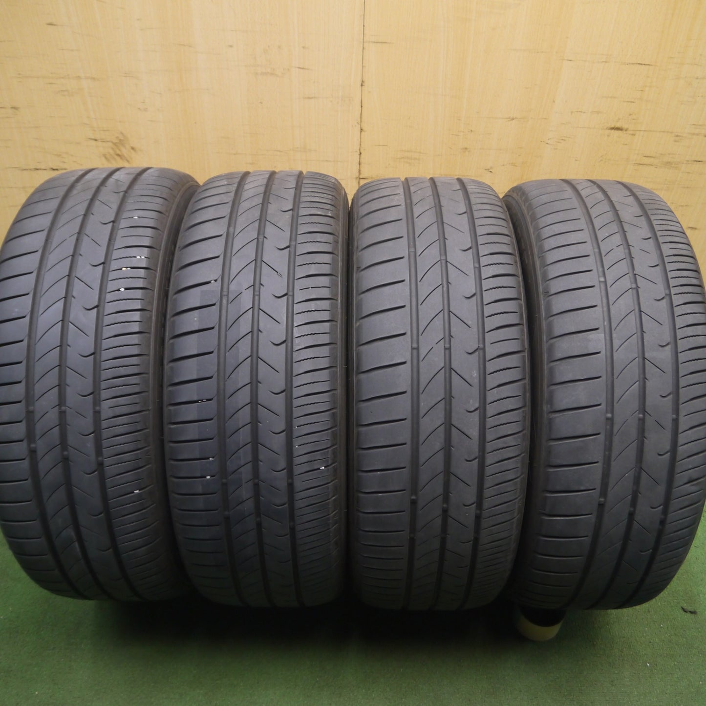 *送料無料* バリ溝！22年！9分★トヨタ 50系 エスティマ アエラス 純正 215/55R17 トーヨー トランパス MPZ 17インチ PCD114.3/5H★4031506Hノ