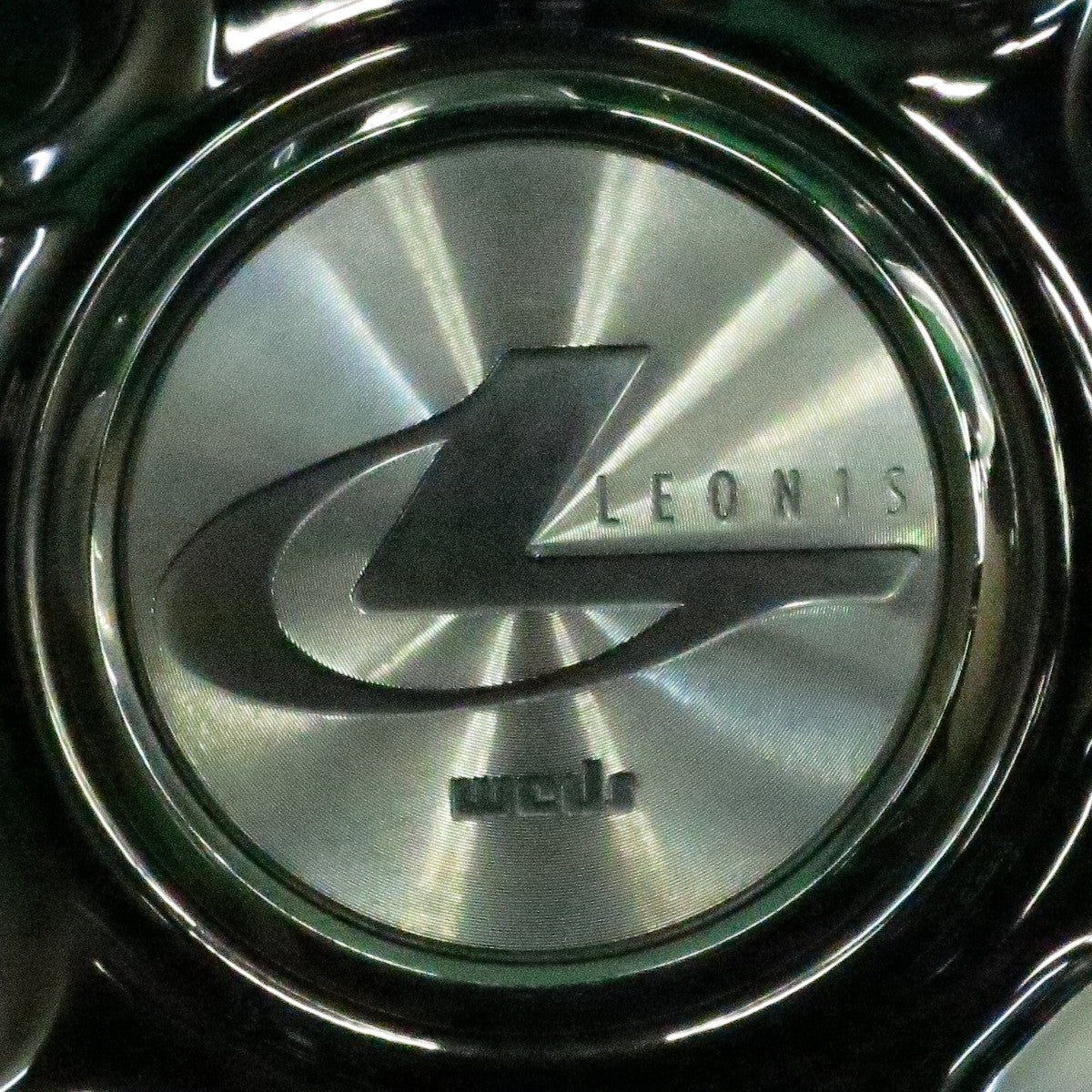 *送料無料* キレイ★LEONIS SK weds 225/50R18 ミシュラン プライマシー3 レオニス 18インチ PCD114.3/5H★4050106ナノ