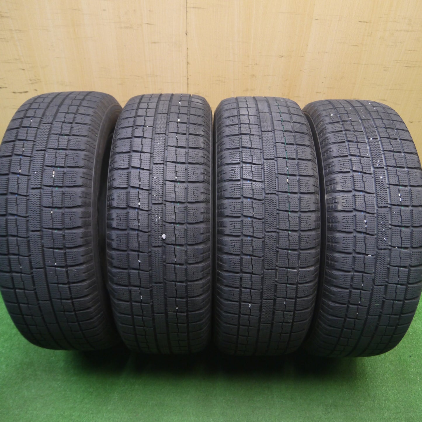 [送料無料] バリ溝！キレイ！8.5分★スタッドレス 205/60R16 トーヨー ガリット G5 WAREN ヴァーレン 16インチ PCD114.3/5H★4120202Hス