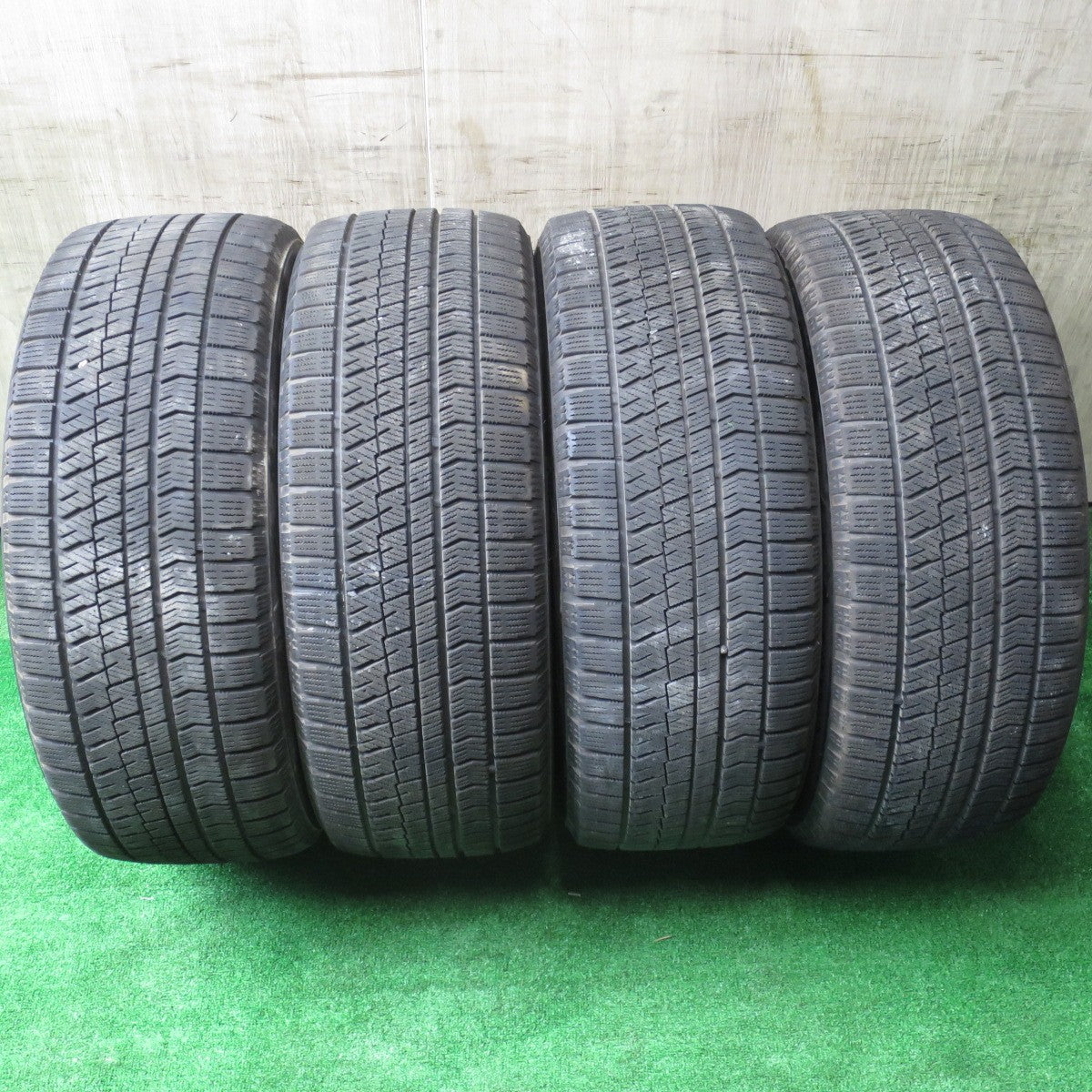 [送料無料] キレイ！センサー付★レクサス LS 純正 235/50R18 スタッドレス ブリヂストン ブリザック VRX2 PCD120/5H★4100205HAス