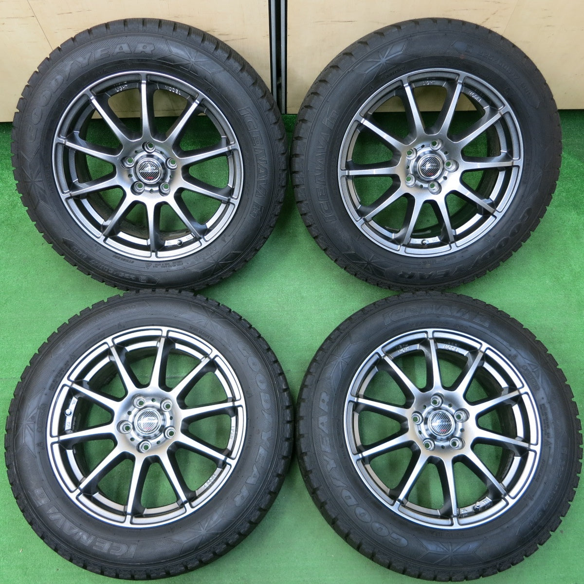 *送料無料* バリ溝！キレイ！ほぼ10分★スタッドレス 225/60R17 グッドイヤー アイスナビ6 SCHNEIDER ATECH シュナイダー 17インチ PCD114.3/5H★4051704イス