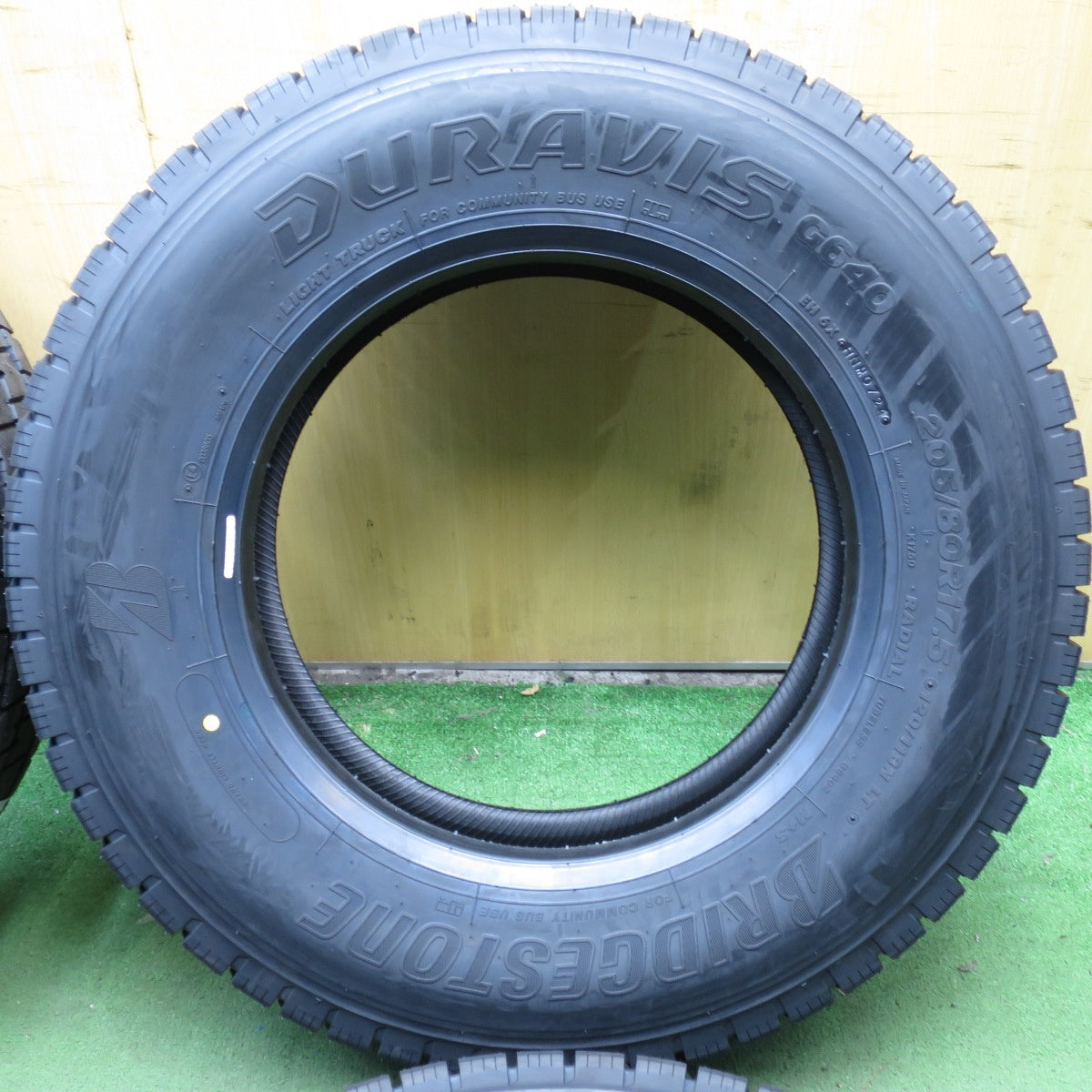 *送料無料* 未使用！24年★トラック タイヤ 205/80R17.5 120/118N ブリヂストン デュラビス G640 DURAVIS 17.5インチ★4041610クノタ