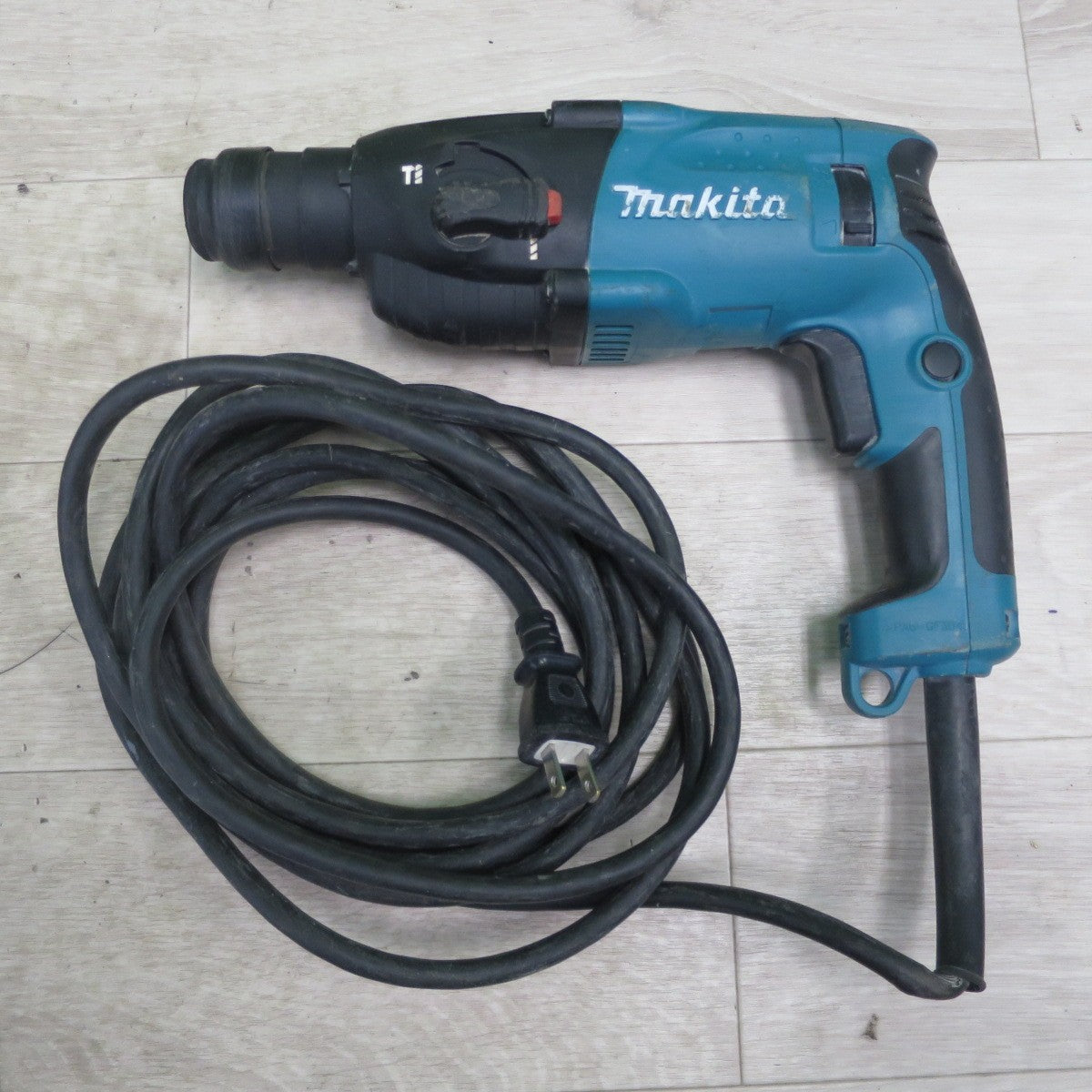 [送料無料] ☆マキタ 18mm ハンマドリル HR1830F 電動 工具 コード式 ハンマードリル makita☆