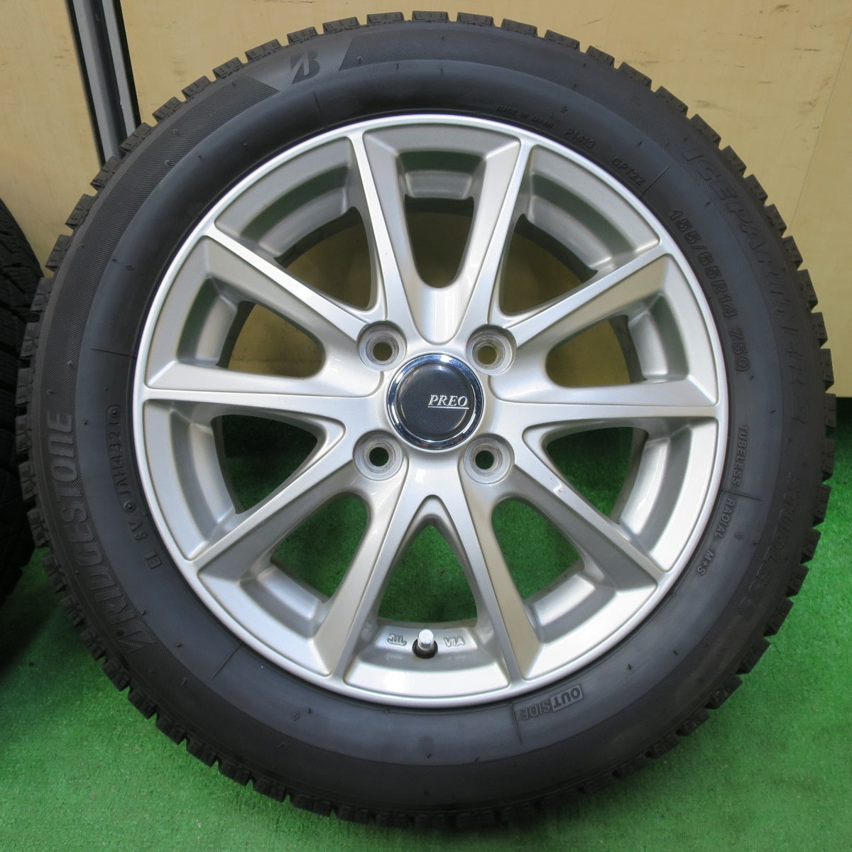 *送料無料* バリ溝！21年！キレイ！9分★スタッドレス 155/65R14 ブリヂストン アイスパートナー2 PREO プレオ 14インチ PCD100/4H★4081704イス