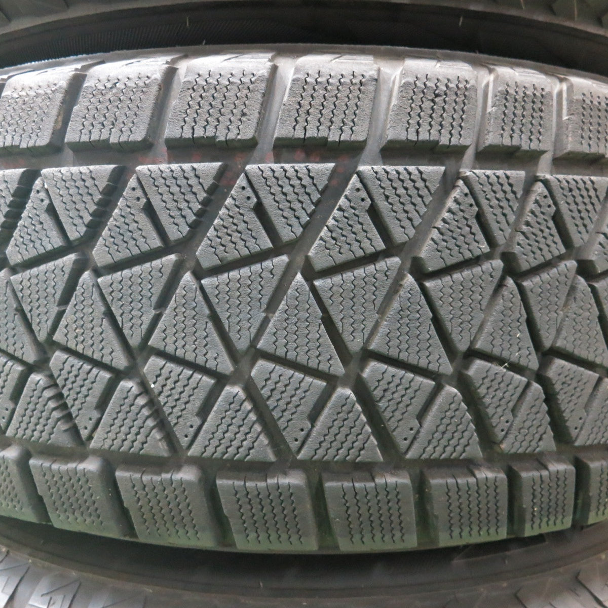 *送料無料* バリ溝！キレイ！9分★スタッドレス 265/65R17 ブリヂストン ブリザック DM-V2 WILD CRUISING RM MiD 17インチ PCD139.7/6H★4051503ナス