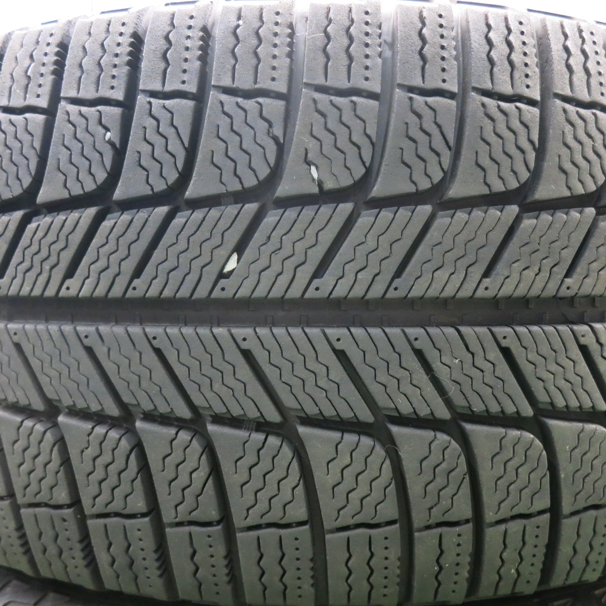 *送料無料* バリ溝！キレイ！8.5分★ベンツ 等 EuroForsch 245/45R18 スタッドレス ミシュラン X-ICE3+ ユーロフォルシュ PCD112/5H★4061601HAス