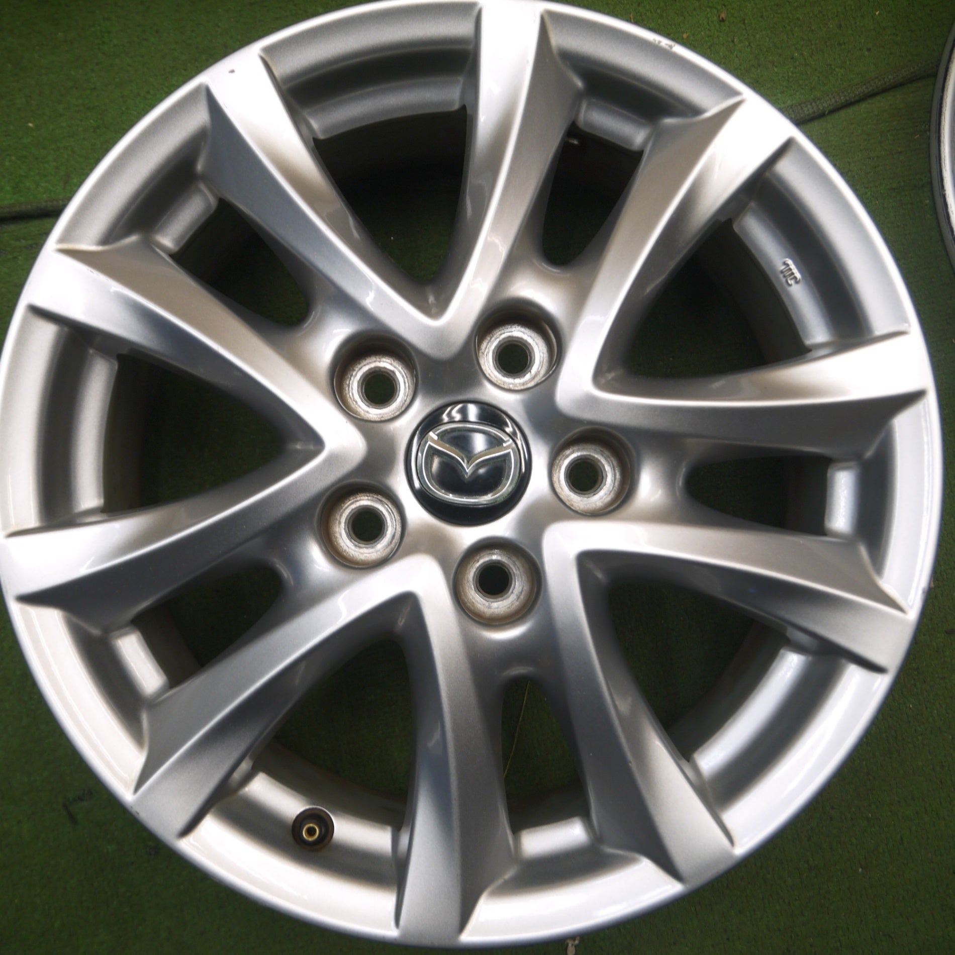 MAZDA マツダ アクセラ BM系 15S 純正 ホイール 4本 6.5J-16 PCD114.3 5穴 +50 ハブ67 9965D06560  aa16 : a052603119 : 太平タイヤ Yahoo!ショッピング店 - 通販 - Yahoo!ショッピング