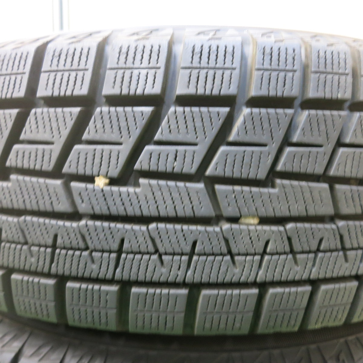 [送料無料] バリ溝！21年！キレイ！9.5分★スタッドレス 185/65R15 ヨコハマ アイスガード iG60 VELVA SPORTZ ヴェルヴァ 15インチ PCD100/4H★4102501SYス