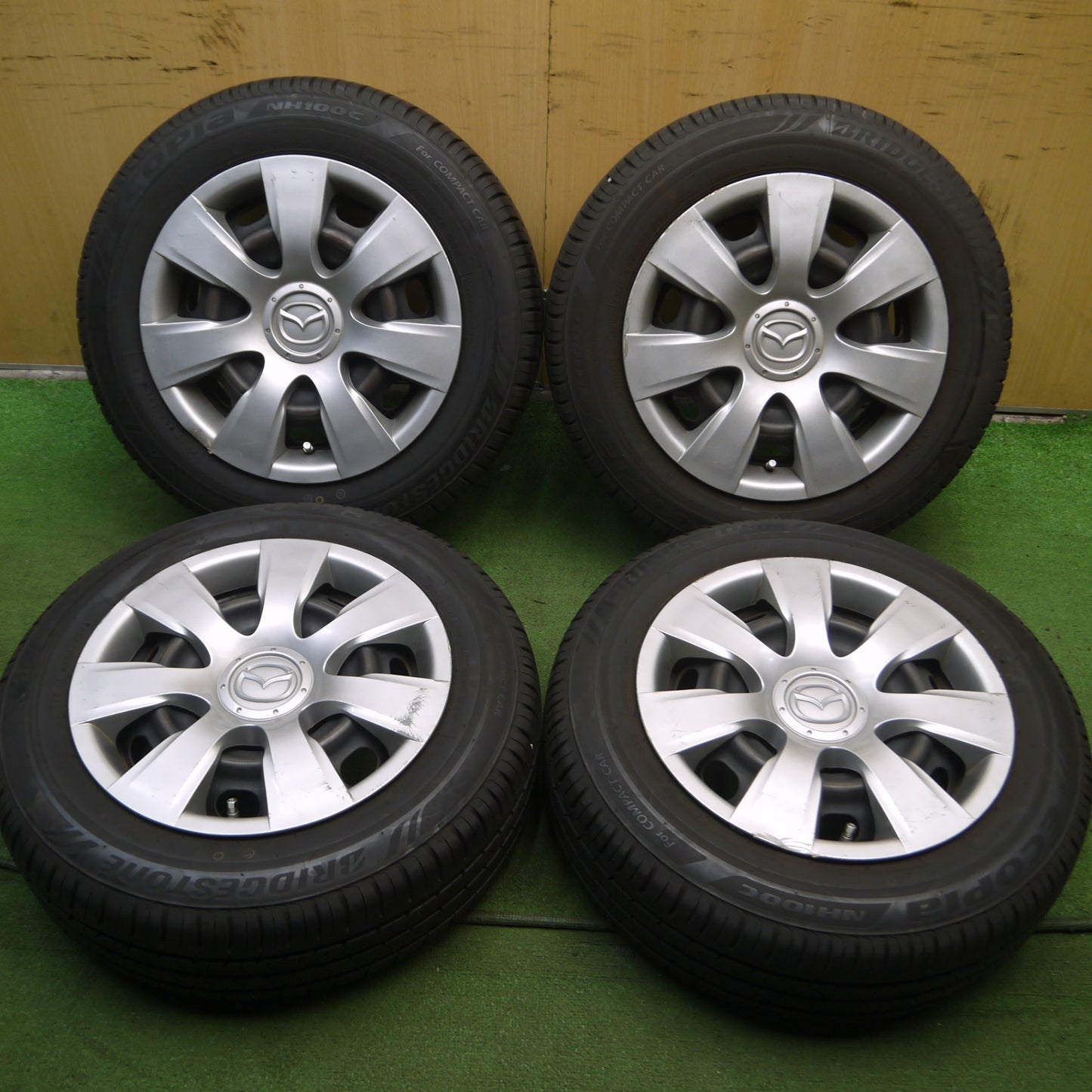 *送料無料* バリ溝！9.5分★マツダ デミオ 純正 スチール 175/65R14 ブリヂストン エコピア NH100C 14インチ PCD100/4H★4040519Hノ