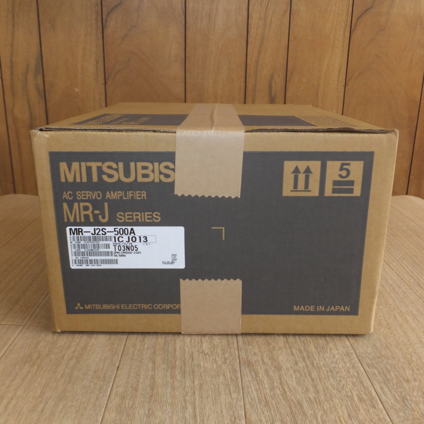 [送料無料] 未使用★三菱 MITSUBISHI サーボアンプ AC SERVO AMPLIFIER MR-J SERIES MR-J2S-500A★